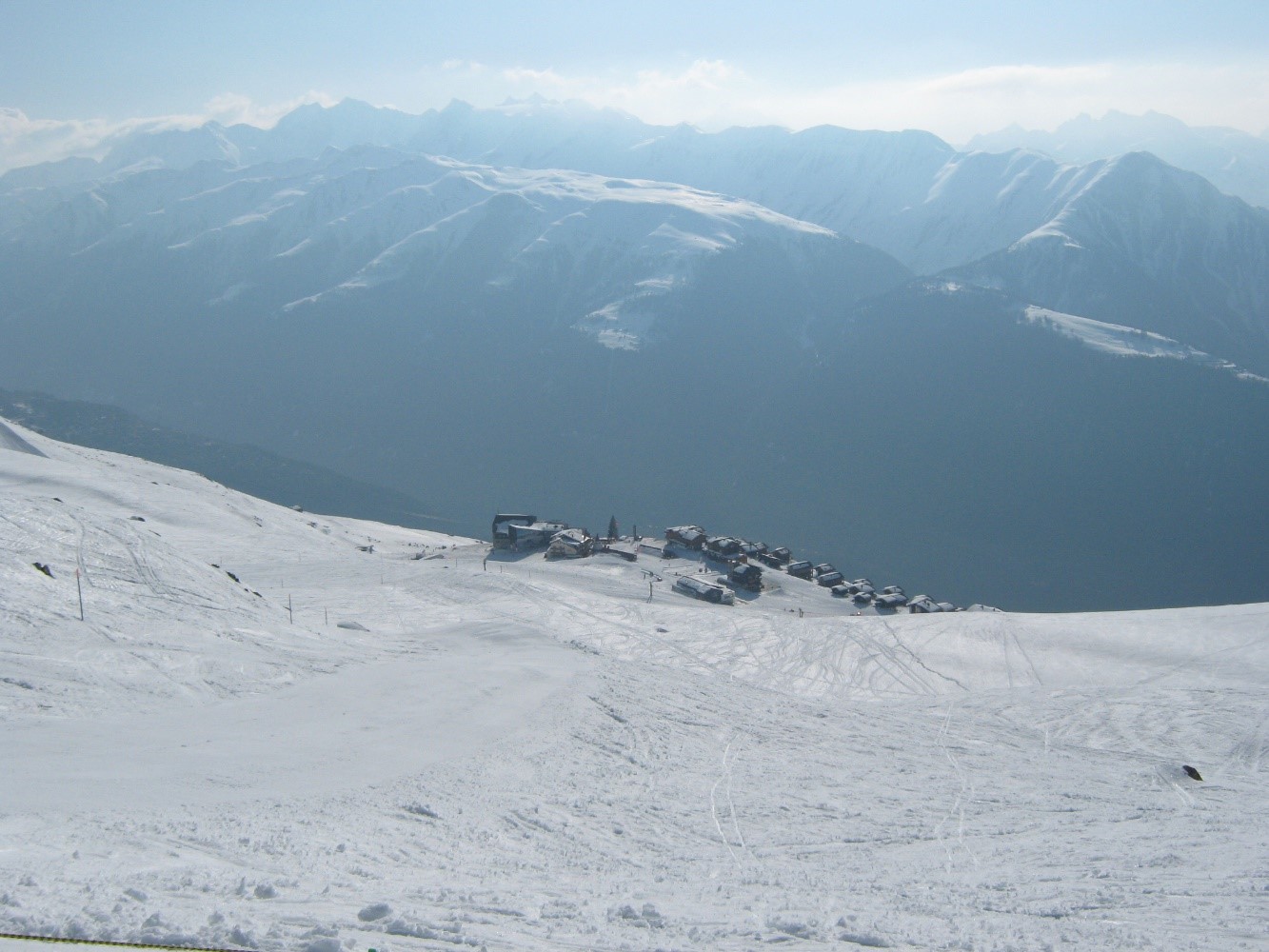 Ein Bild, das Schnee, drauen, Natur, Himmel enthlt.

Automatisch generierte Beschreibung